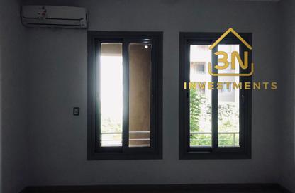 Apartment - 2 Bedrooms - 2 Bathrooms for rent in Palm Hills Village Gate - South Investors Area - New Cairo City - Cairo
