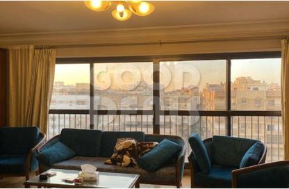 Apartment - 3 Bedrooms - 2 Bathrooms for sale in Mohamed Farid St. - El Hegaz Square - El Nozha - Cairo