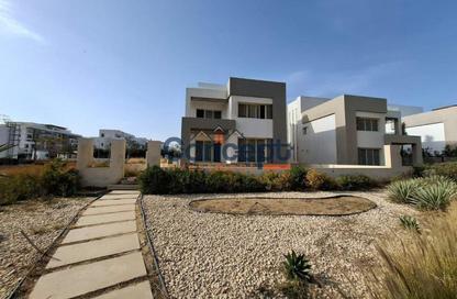 Villa - 4 - 5 for sale in Cluster 18 - Hyde Park - New Cairo City - Cairo