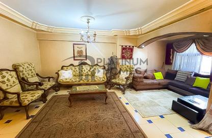 Apartment - 3 Bedrooms - 1 Bathroom for sale in Gamal Abdel Nasser Road - El Asafra Bahary - Asafra - Hay Than El Montazah - Alexandria