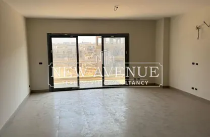 Apartment - 4 Bedrooms - 3 Bathrooms for sale in Swan Lake Residence - 5th Settlement Compounds - The 5th Settlement - New Cairo City - Cairo