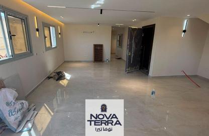 Penthouse - 4 Bedrooms - 3 Bathrooms for sale in 13th District - Sheikh Zayed City - Giza