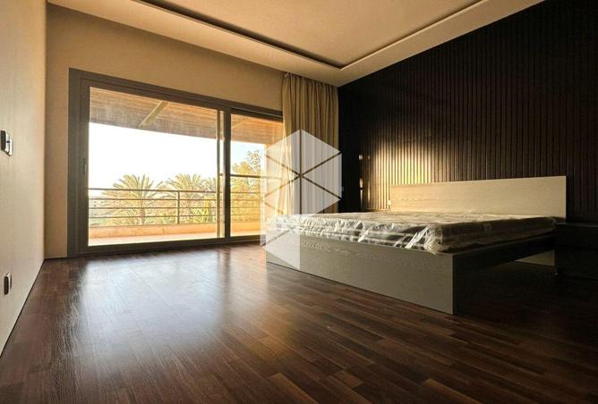 8571888 - Property Image 3