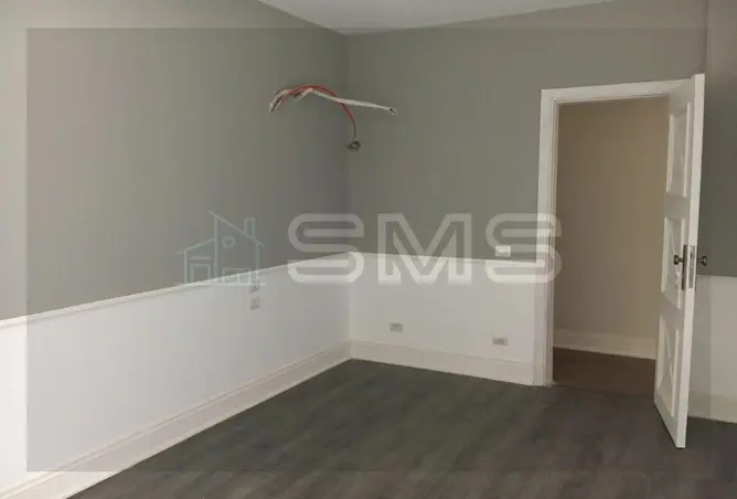 112425001 - Property Image 3