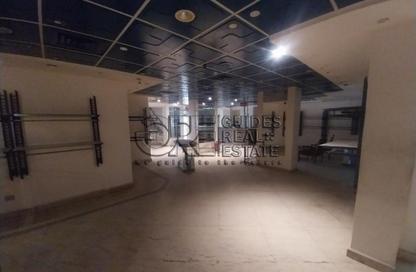 محل تجاري - استوديو - 3 حمامات للايجار في شارع جزيرة العرب (المهندس حسن حلمي) - المهندسين - الجيزة
