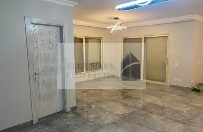 Apartment - 3 Bedrooms - 3 Bathrooms for rent in Stone Residence - 5th Settlement Compounds - The 5th Settlement - New Cairo City - Cairo