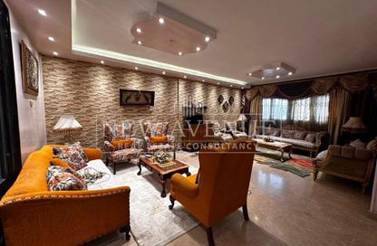 Apartment - 3 Bedrooms - 2 Bathrooms for sale in Zaker Hussein St. - Al Hadiqah Al Dawliyah - 7th District - Nasr City - Cairo
