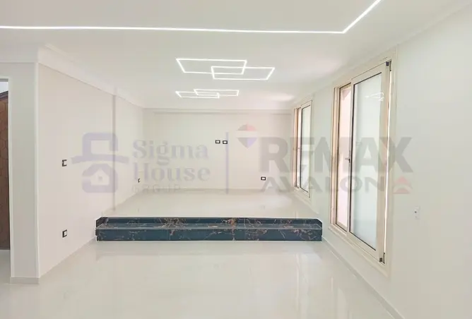 121659169 - Property Image 2