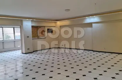 شقة - 3 غرف نوم - 2 حمامات للبيع في شارع انس ابن مالك - المهندسين - الجيزة