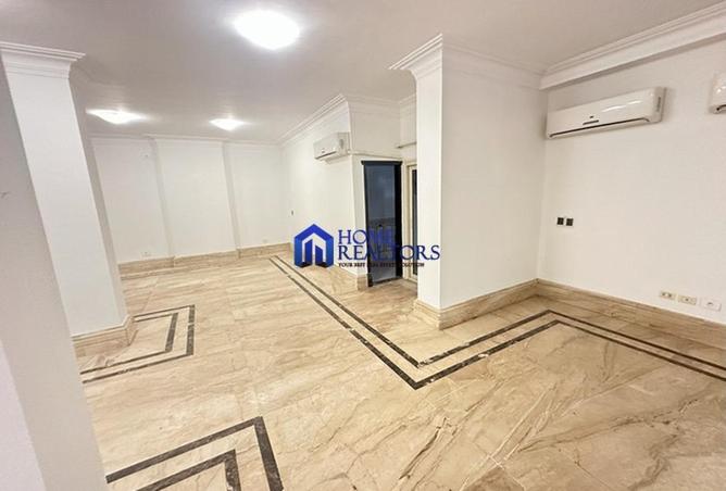 8610751 - Property Image 3