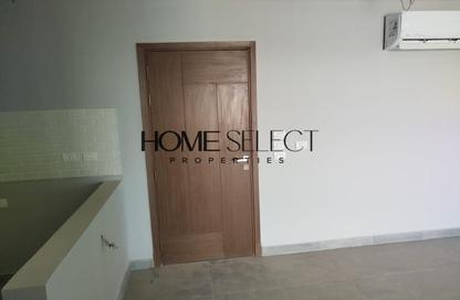 Apartment - 3 Bedrooms - 2 Bathrooms for rent in Village West - Sheikh Zayed Compounds - Sheikh Zayed City - Giza