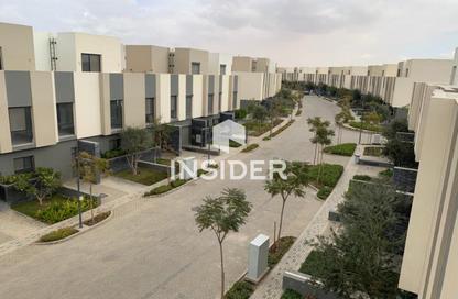 Townhouse - 3 Bedrooms - 4 Bathrooms for sale in Al Burouj Compound - El Shorouk Compounds - Shorouk City - Cairo