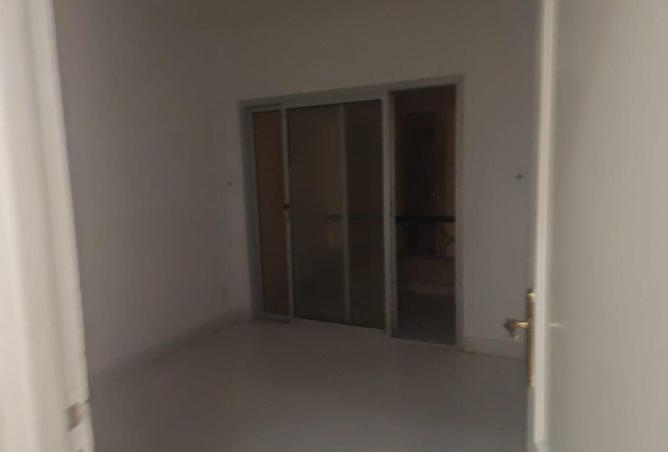 52717845 - صورة العقار 2