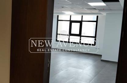 Office Space - Studio - 1 Bathroom for rent in South Gate Mall - South Teseen St. - The 5th Settlement - New Cairo City - Cairo
