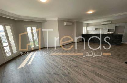 Apartment - 3 Bedrooms - 1 Bathroom for sale in Mountain View Hyde Park - 5th Settlement Compounds - The 5th Settlement - New Cairo City - Cairo
