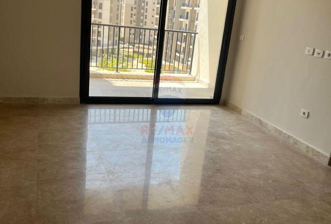 106841185 - Property Image 3