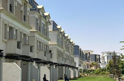 Townhouse - 4 Bedrooms - 4 Bathrooms for sale in Mountain View Chill Out Park - Northern Expansions - 6 October City - Giza