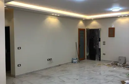 Apartment - 3 Bedrooms - 3 Bathrooms for rent in South Lotus - El Lotus - New Cairo City - Cairo