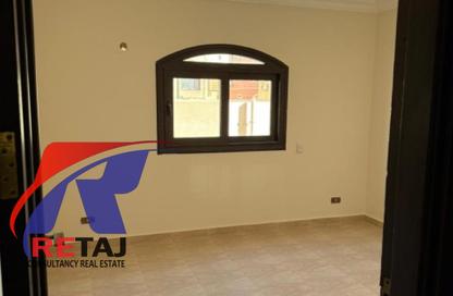Apartment - 3 Bedrooms - 2 Bathrooms for rent in Area D - Ganoob El Acadimia - New Cairo City - Cairo