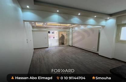 شقة - 3 غرف نوم - 2 حمامات للبيع في شارع نادى سموحة الرياضى - سموحة - حي شرق - الاسكندرية
