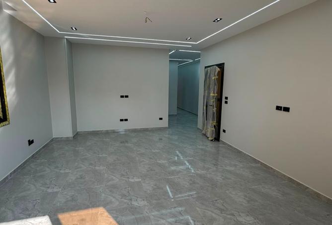 92682043 - Property Main Image