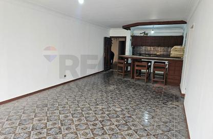 Apartment - 3 Bedrooms - 1 Bathroom for sale in Smouha - Hay Sharq - Alexandria