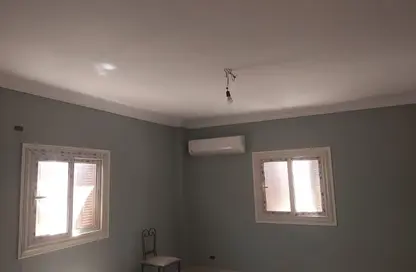 شقة - 2 غرف نوم - 1 حمام للبيع في شارع دكتور علي لطفي - الحي الثالث - الشيخ زايد - الجيزة