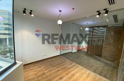 مساحات مكتبية - استوديو - 4 حمامات للايجار في ذا بورتال - بيفرلي هيلز - كمبوندات الشيخ زايد - الشيخ زايد - الجيزة
