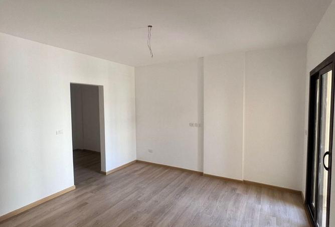 83681822 - Property Image 3