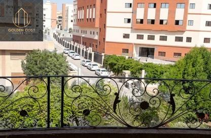 شقة - 3 - 2 للايجار في المنطقة د - حى جنوب الاكايمية - مدينة القاهرة الجديدة - القاهرة