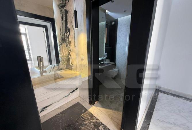 64900856 - Property Image 2