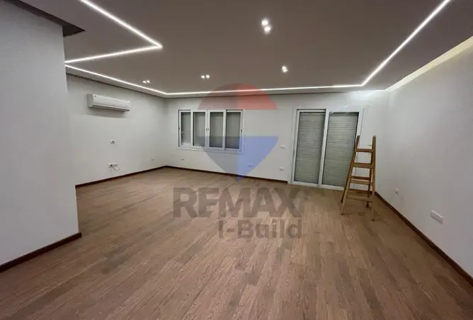 118797960 - Property Image 2