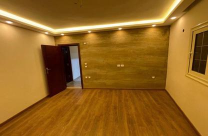 Apartment - 3 Bedrooms - 2 Bathrooms for rent in Street 16 - 11th District - Sheikh Zayed City - Giza