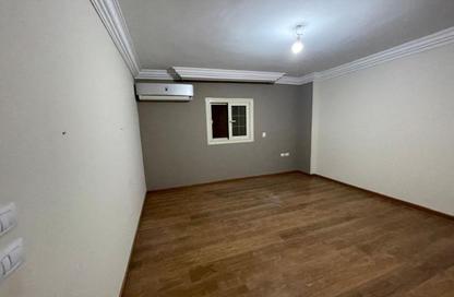 Apartment - 3 Bedrooms - 2 Bathrooms for rent in Street 16 - 11th District - Sheikh Zayed City - Giza