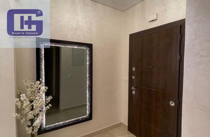 (بنتهاوس  (روف - 2 غرف نوم - 3 حمامات للبيع في مون ريزيدنس - فيفث سكوير - التجمع الخامس - مدينة القاهرة الجديدة - القاهرة