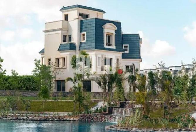 Villa ready to move at the lowest price best view