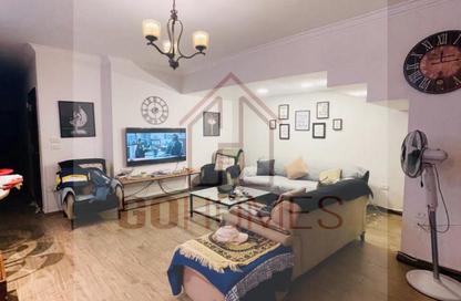 Apartment - 3 Bedrooms - 2 Bathrooms for sale in Zahraa El Maadi - Hay El Maadi - Cairo