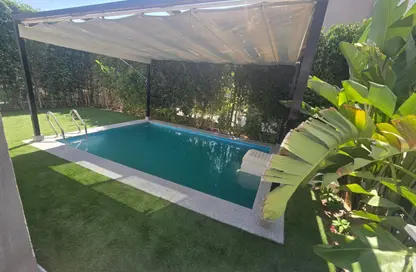 فيلا - 4 غرف نوم - 3 حمامات للبيع في شارع دكتور سميرة موسي - الحي الخامس - مدينة العبور - القليوبية