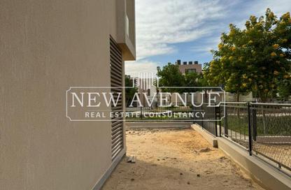 Villa - 3 Bedrooms - 4 Bathrooms for sale in Sodic East - 6th District - New Heliopolis - Cairo