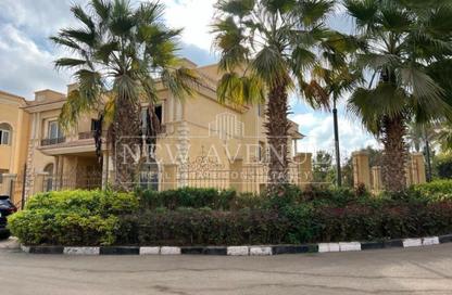 Villa - 5 Bedrooms - 5 Bathrooms for sale in Fountain Park - 5th Settlement Compounds - The 5th Settlement - New Cairo City - Cairo