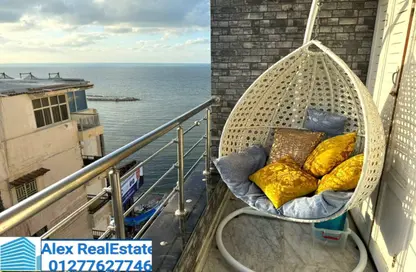 Apartment - 3 Bedrooms - 2 Bathrooms for rent in Al Geish Road - Glim - Hay Sharq - Alexandria