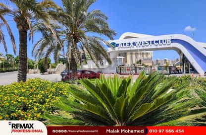 فيلا - 3 غرف نوم - 2 حمامات للبيع في اليكس ويست - كمبوندات الاسكندرية - الاسكندرية