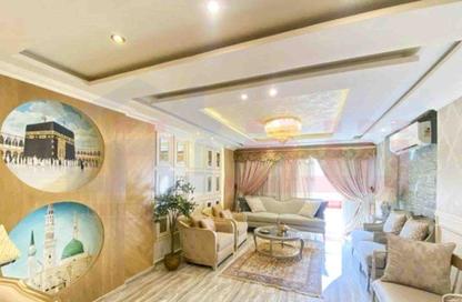 Apartment - 4 Bedrooms - 3 Bathrooms for sale in Zezenia - Hay Sharq - Alexandria