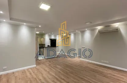 شقة - 2 غرف نوم - 3 حمامات للبيع في ذا كورت ياردز - كمبوندات الشيخ زايد - الشيخ زايد - الجيزة