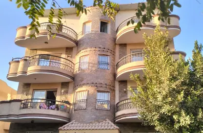 Apartment - 3 Bedrooms - 2 Bathrooms for sale in Street 100 - 2nd Neighborhood - 7th District - Shorouk City - Cairo Apartment - 3 Bedrooms - 2 Bathrooms for sale in Street 100 - 2nd Neighborhood - 7th District - Shorouk City - Cairo