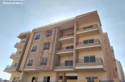 Apartment - 3 Bedrooms - 1 Bathroom for sale in Bait Alwatan - The 5th Settlement - New Cairo City - Cairo