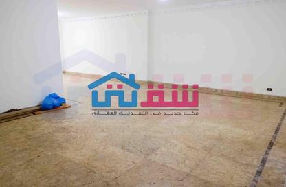 شقة - 4 - 3 للبيع في رشدي - حي شرق - الاسكندرية