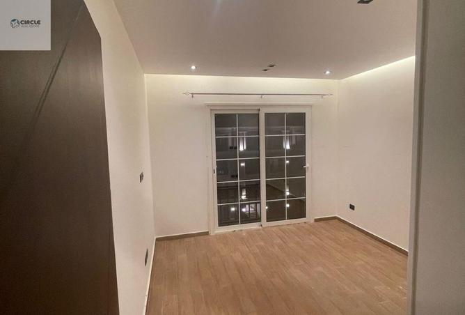 54749646 - صورة العقار 3