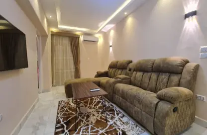 Apartment - 2 Bedrooms - 2 Bathrooms for rent in Makram Ebeid St. - 6th Zone - Nasr City - Cairo