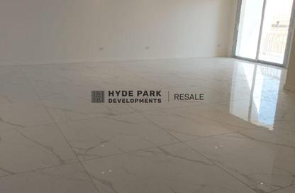 Apartment - 3 Bedrooms - 3 Bathrooms for sale in Park Corner - Hyde Park - New Cairo City - Cairo
